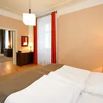 Hotel U Zvonu 3*